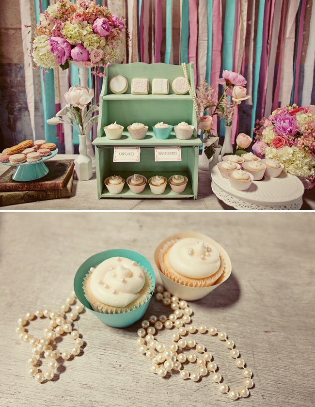 cupcakes dessert table