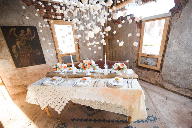 winter wedding tablescape, marshmallow installation