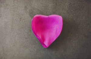 diy-giant-paper-rose-06 diy-giant-paper-rose-06