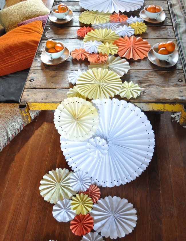 DIY cascading pinwheel table runner