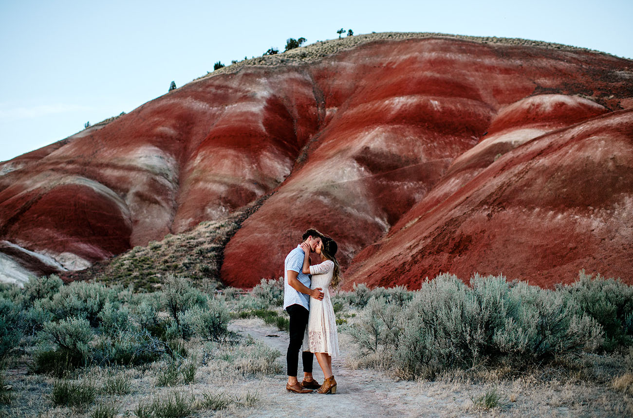 Desert Engagement in the Painted Hills of Oregon: Inna + Igor
