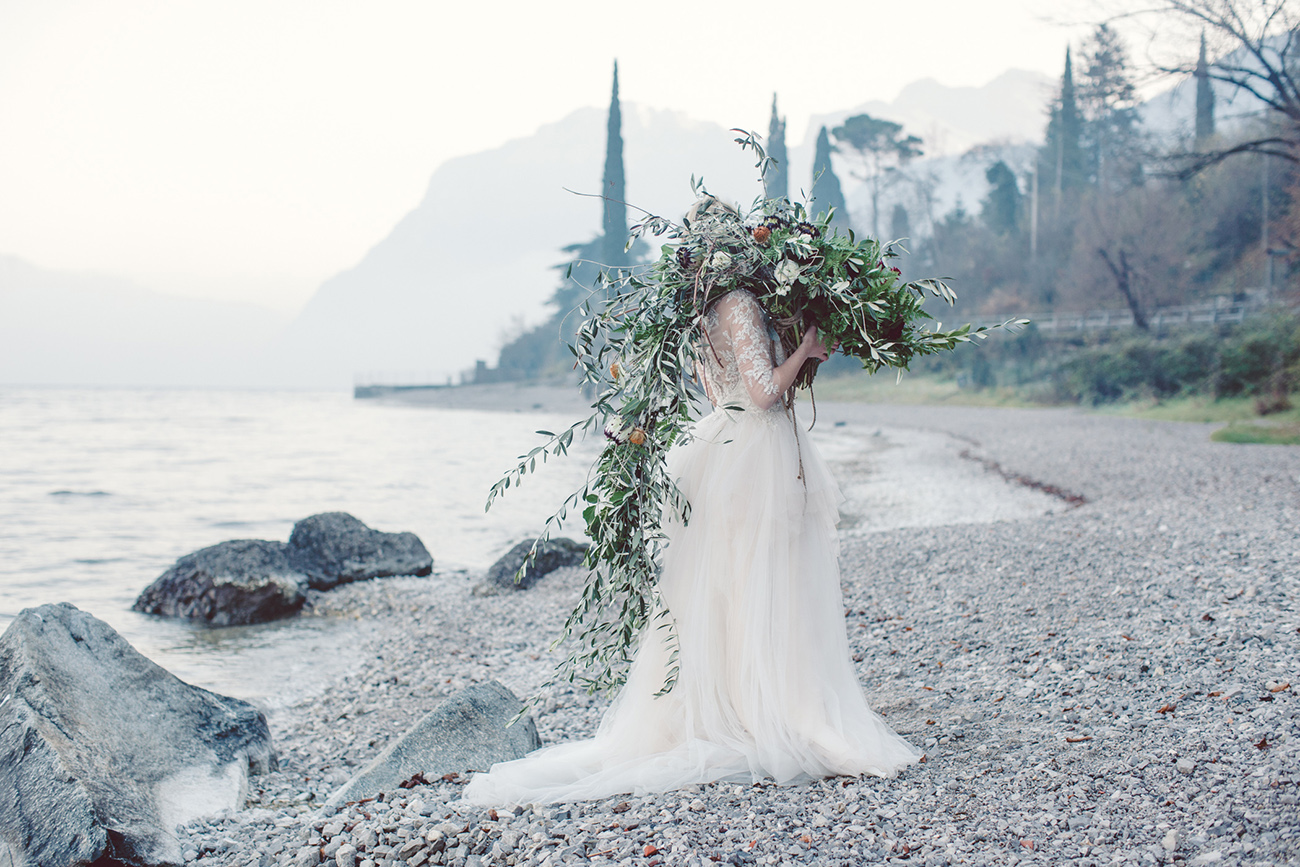 bride in Lake Como