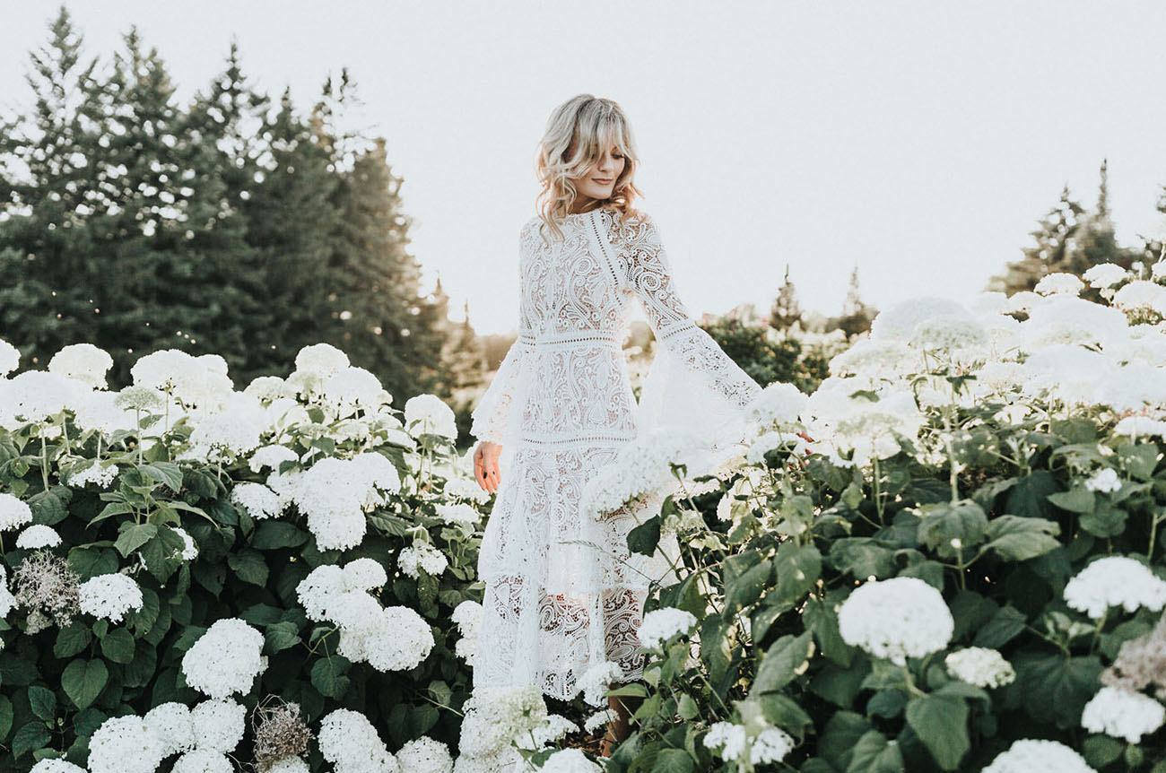Drenched in the Summer Sun: Dreamy Lace + Floral-Filled Bridal Inspiration