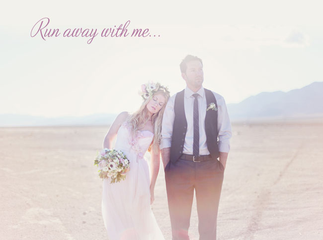 wedding in the desert with bouquet