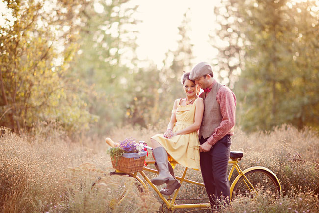 engagement, bicycle with flowers in basket