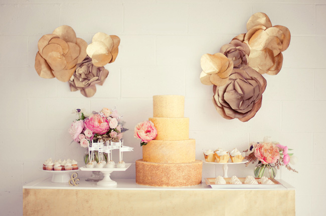 gold ombre wedding cake