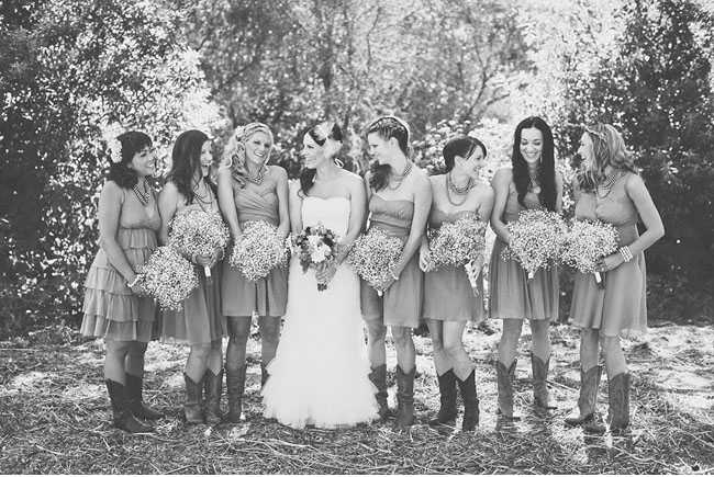 bridesmaids with babys breath bouquet