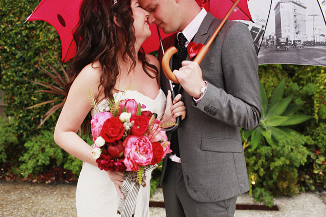 bride and groom, umbrellas