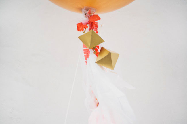 DIY balloon and streamers