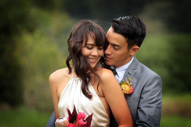 hawaii bride and groom