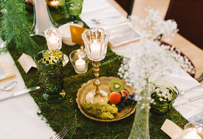 moss table centerpieces
