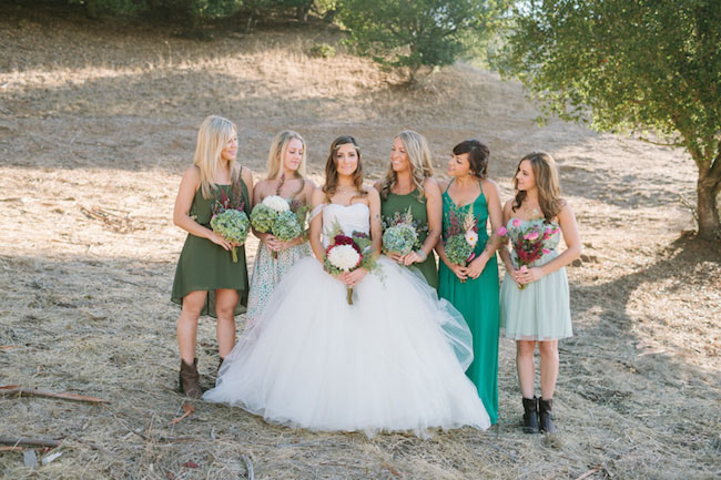 bridesmaids in green