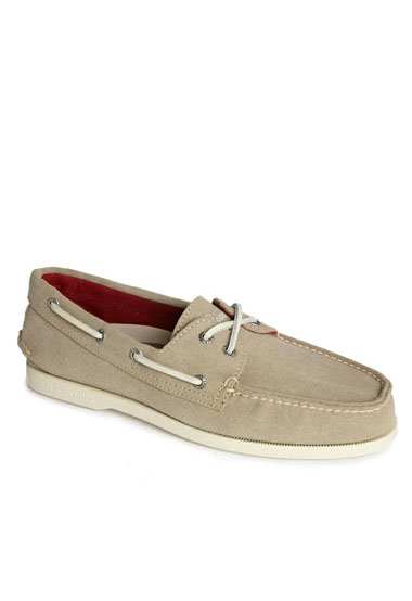 sperry deck shoes