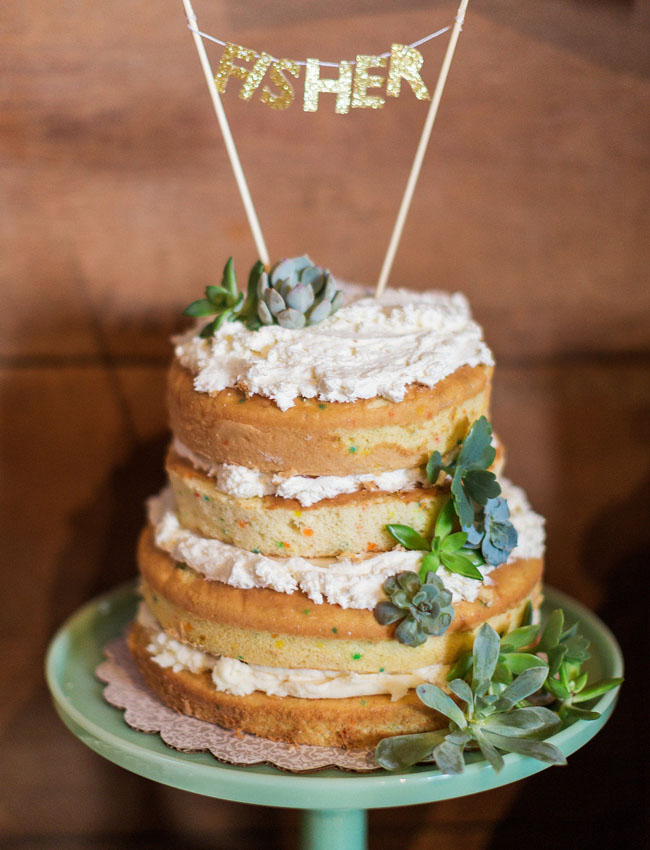 naked cake with succulents