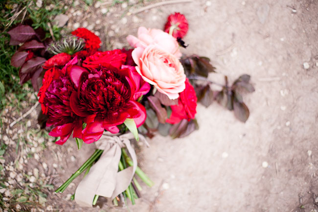 pink and red garden rose bouquet