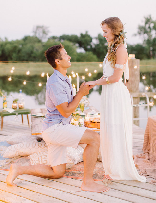 dinner proposal by the water