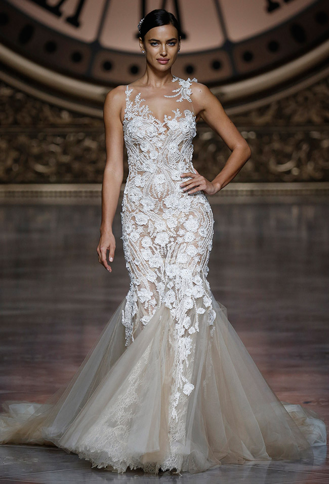 Pronovias Lace Wedding Dress