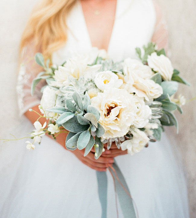 white desert bouquet