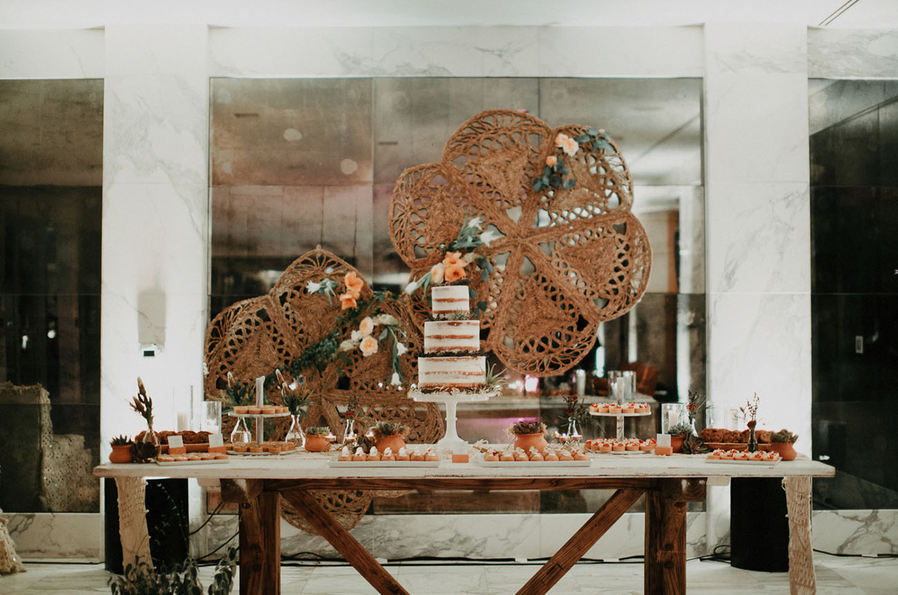 cake table