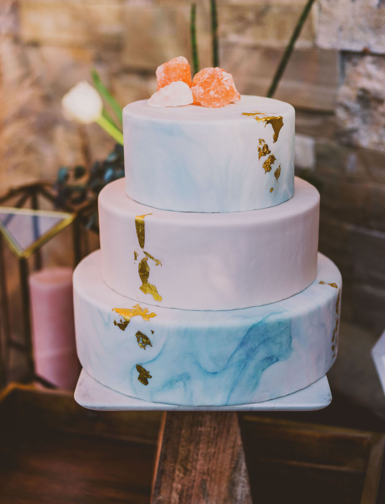 pantone color cake