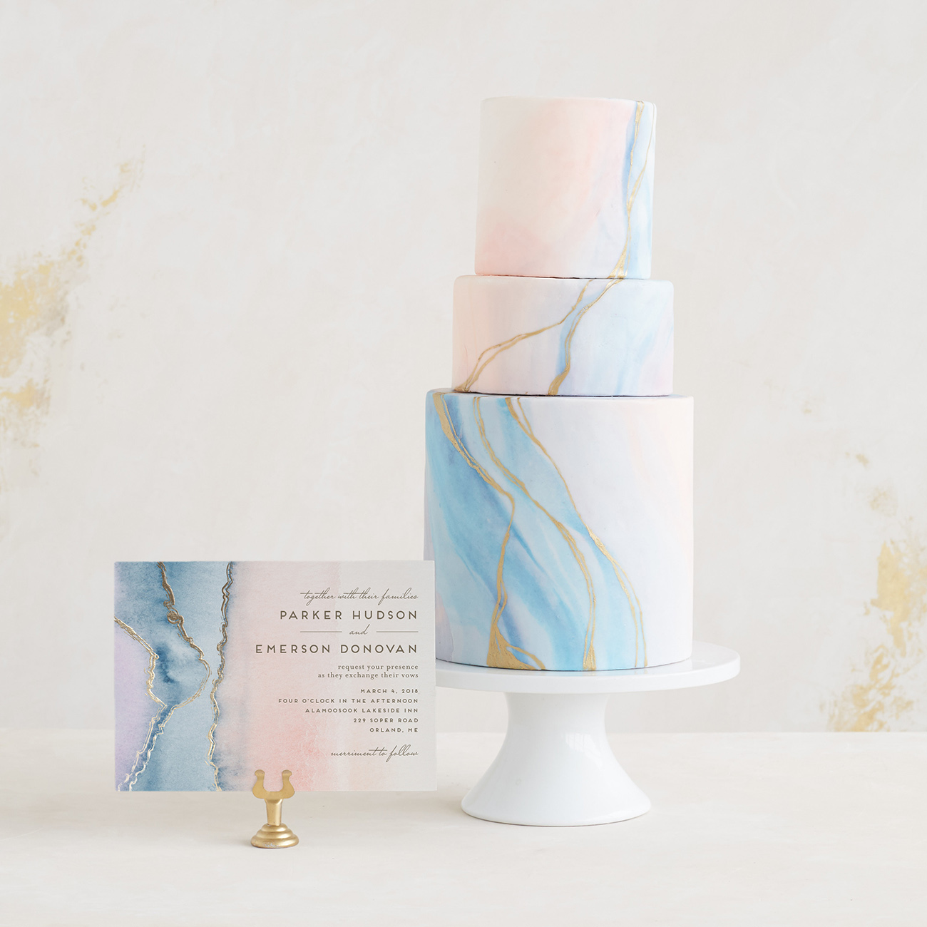 agate wedding cake and agate invitation