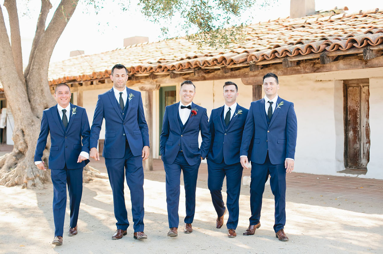 blue suit groomsmen