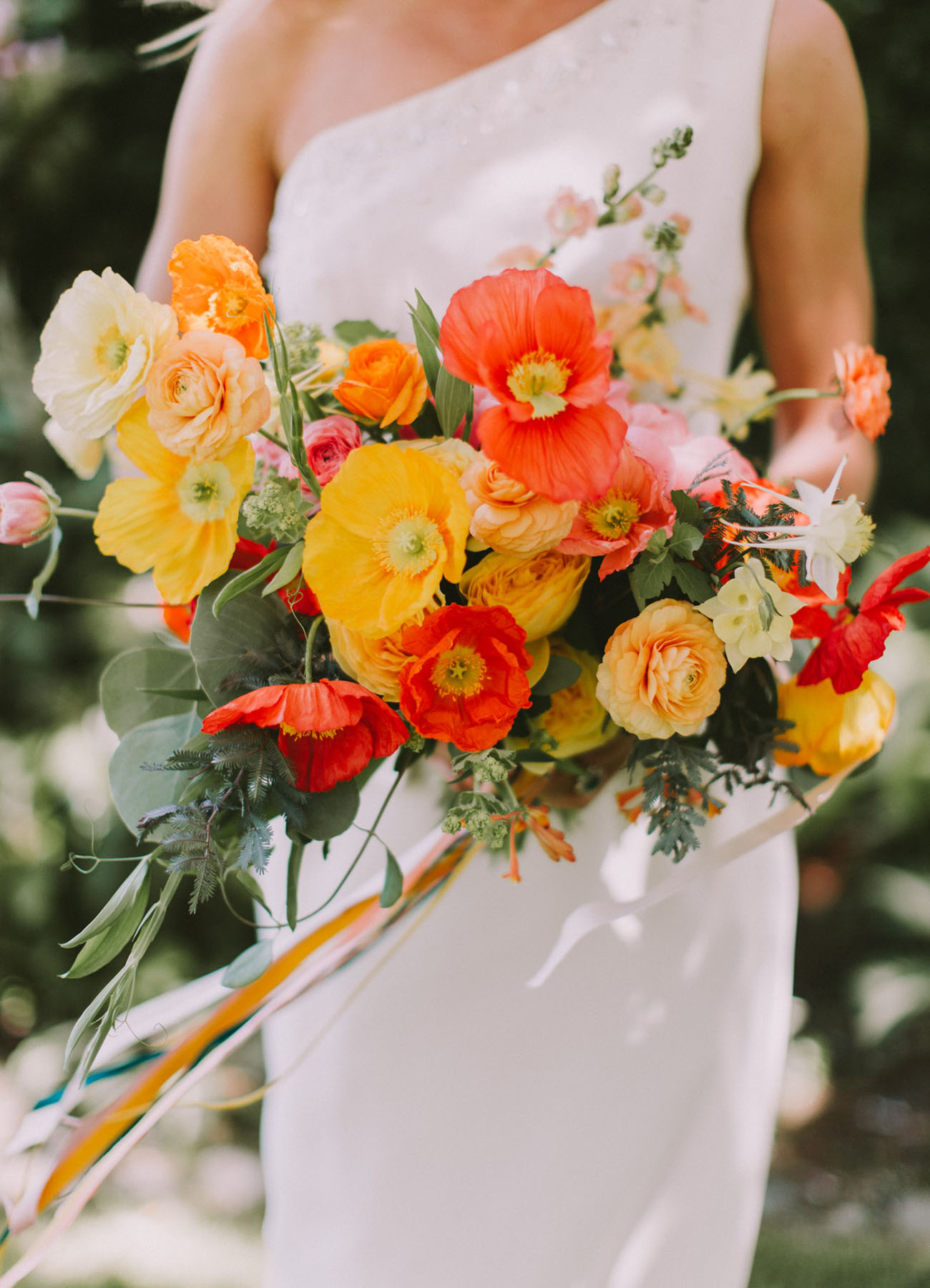 Our Favorite Bouquets from 2017 | Green Wedding Shoes