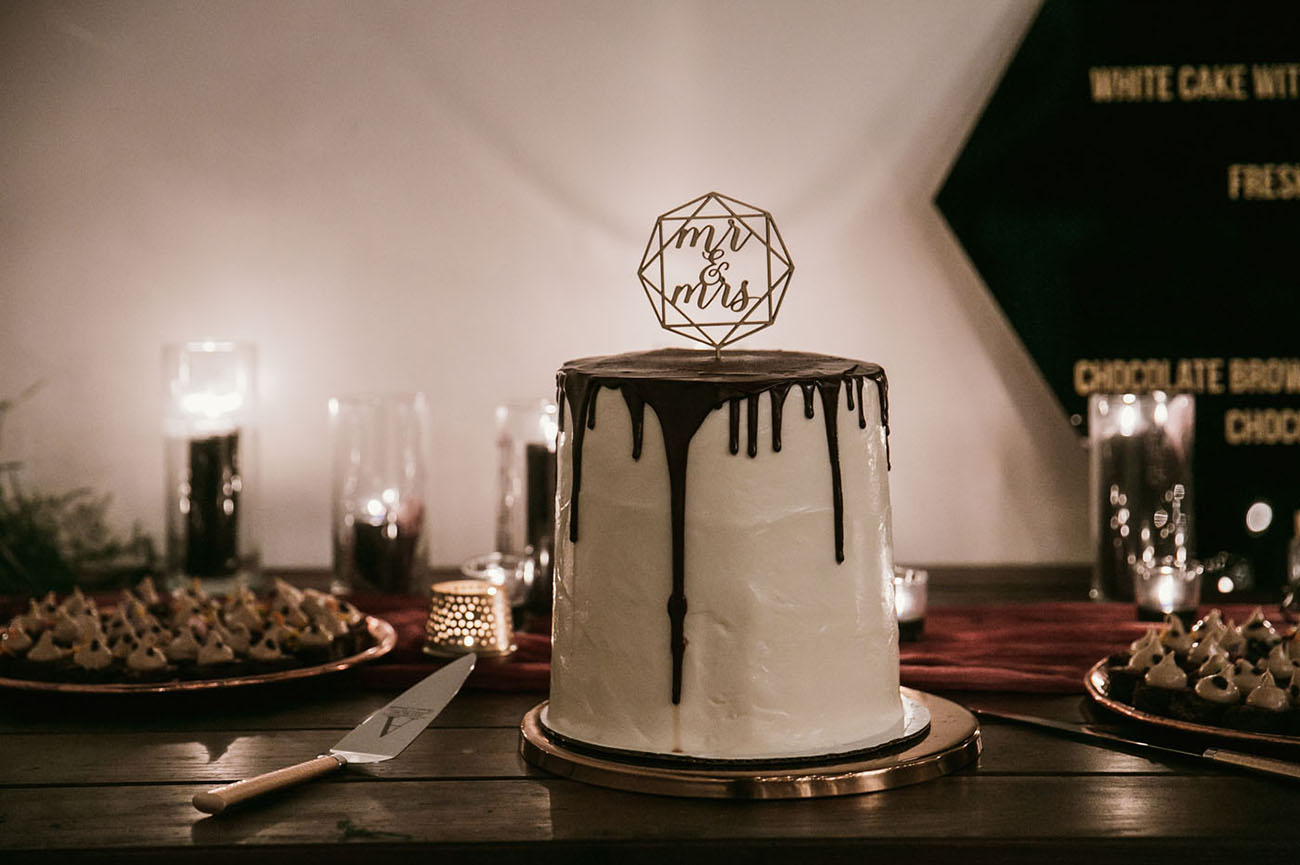 drip wedding cake