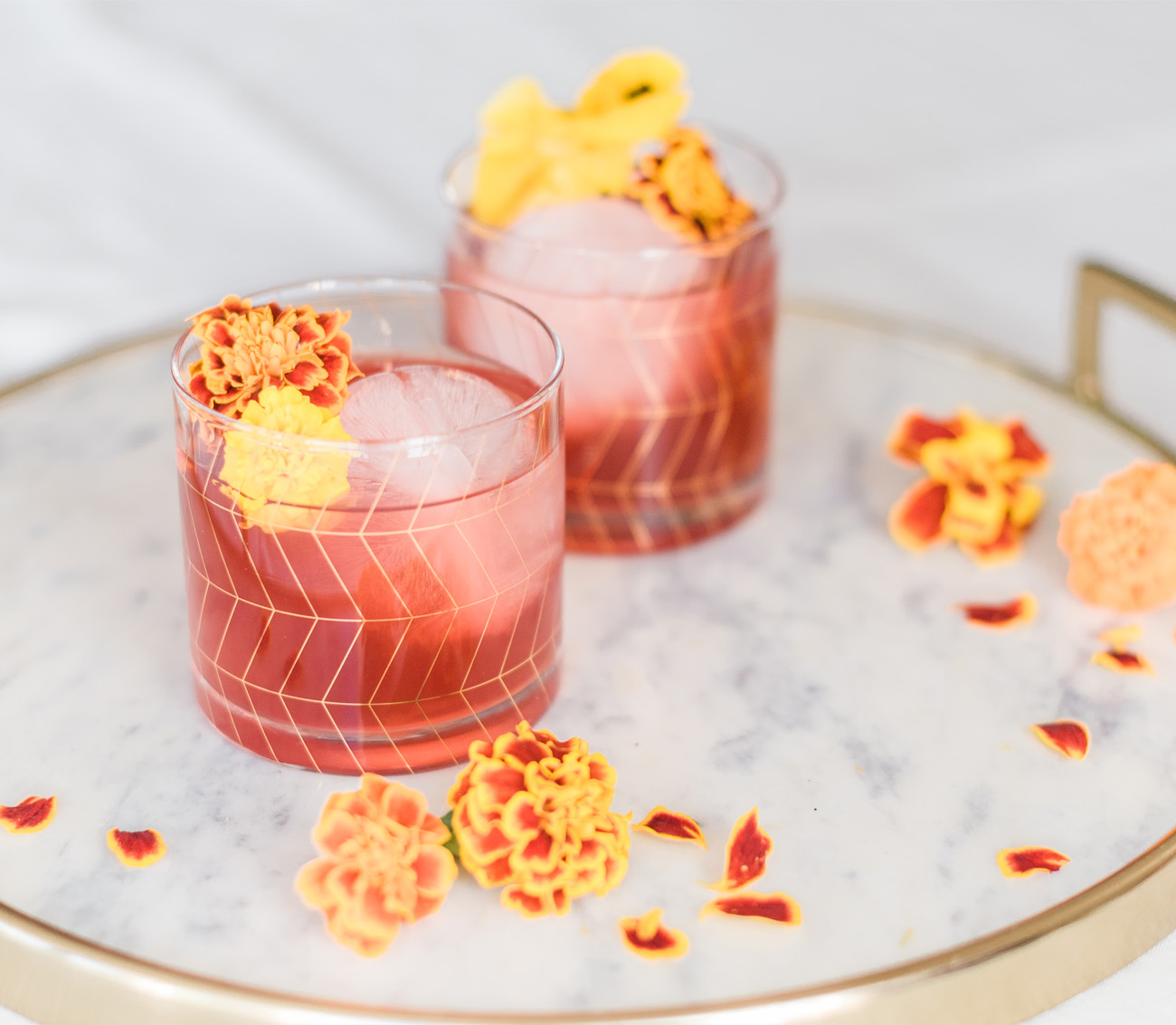 Cocktails with flowers