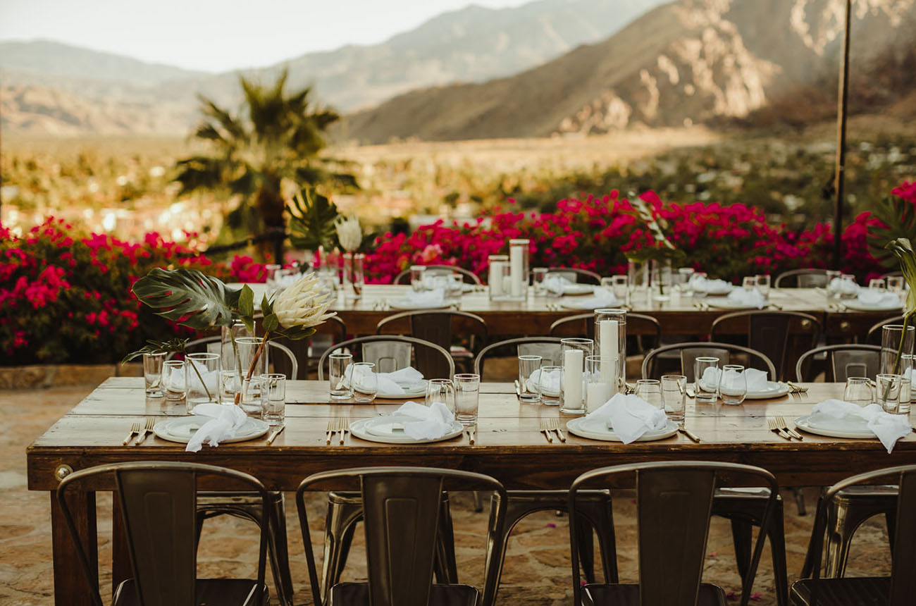Minimal Palm Springs Wedding