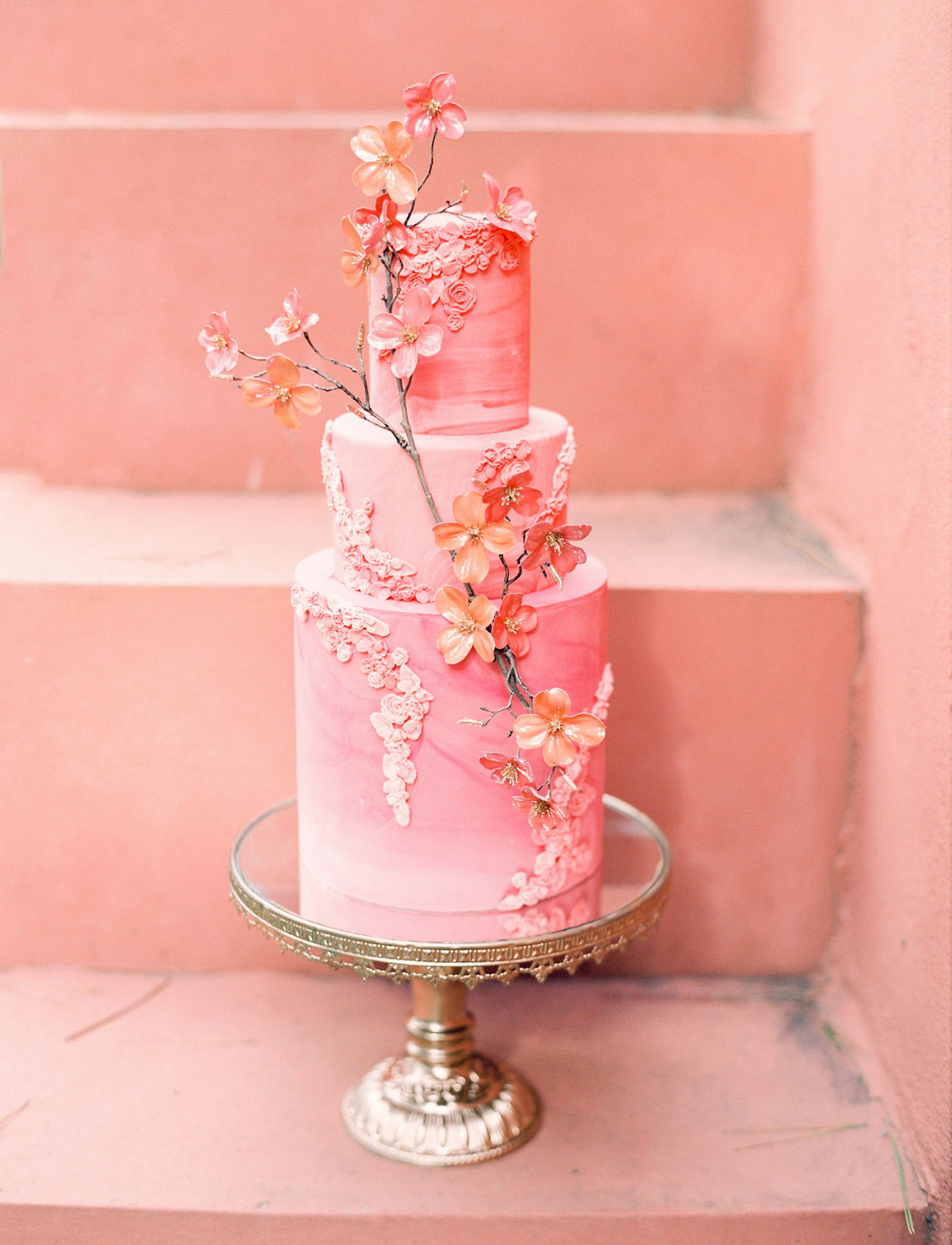 pink flower wedding cake