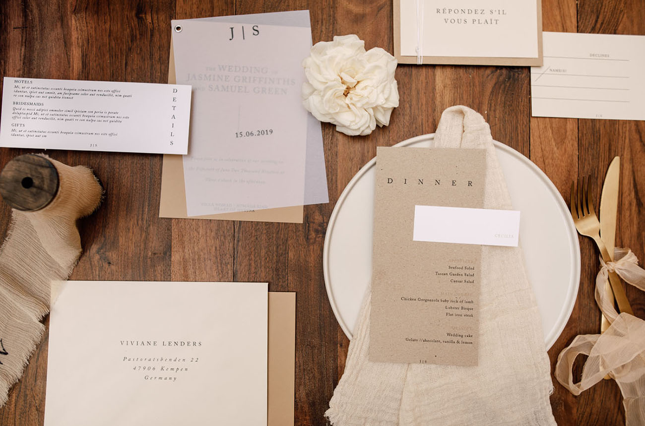 minimalist wedding invitation