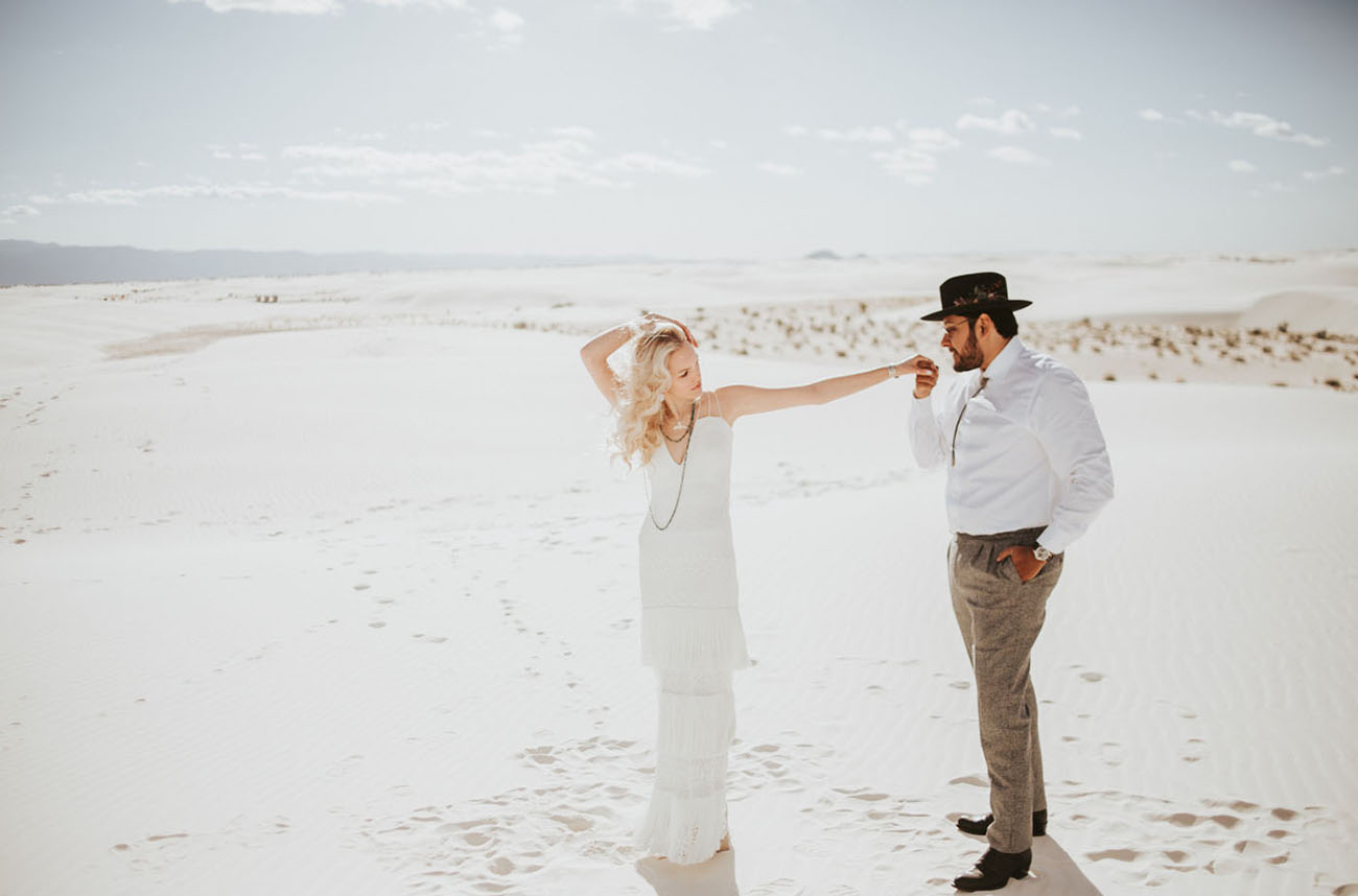 Minimalistic Sunrise Elopement at White Sands National Monument with