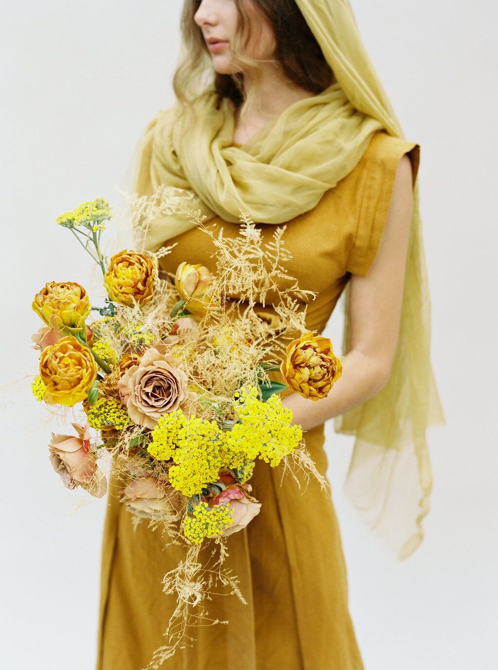 yellow monochrome bouquet