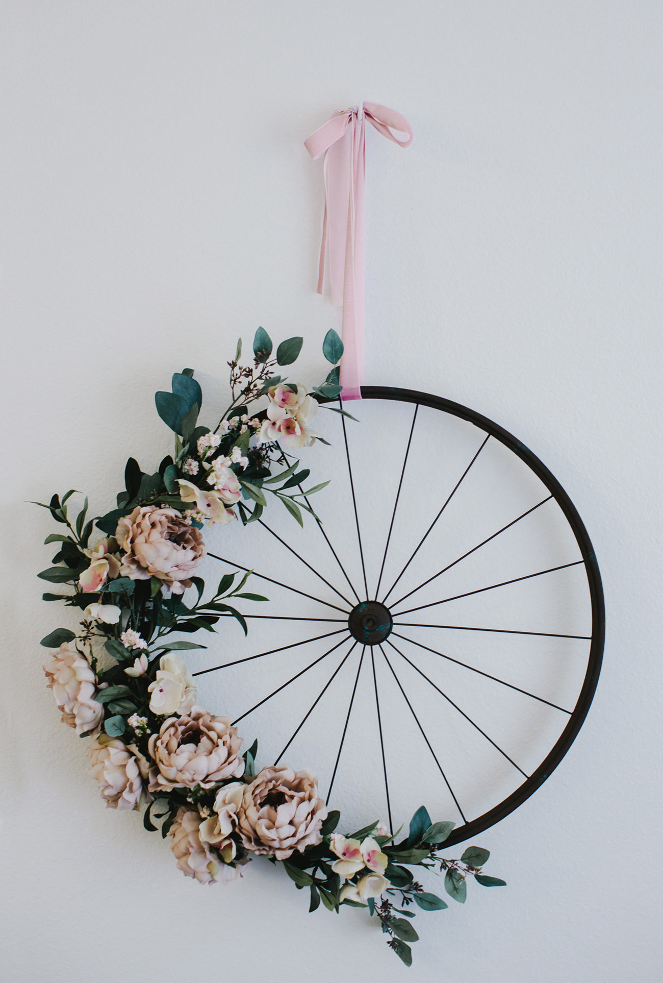 DIY Silk Flower Wheel Garland