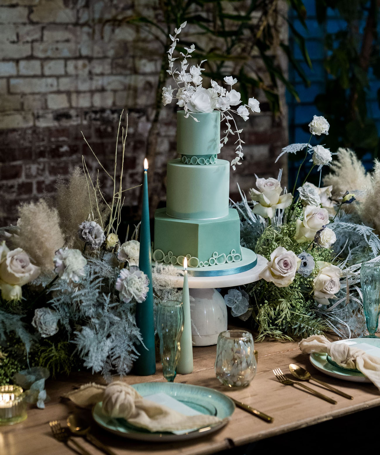 Neo Mint Wedding Cake