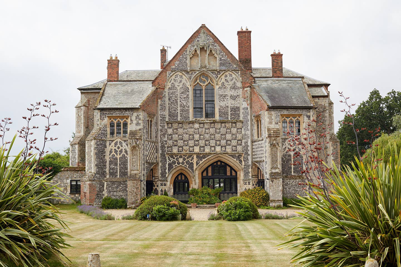 English Abbey Airbnb wedding venue
