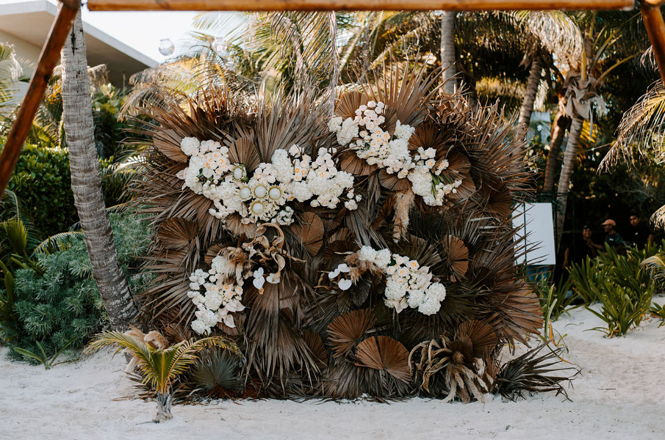 dried palm backdrop