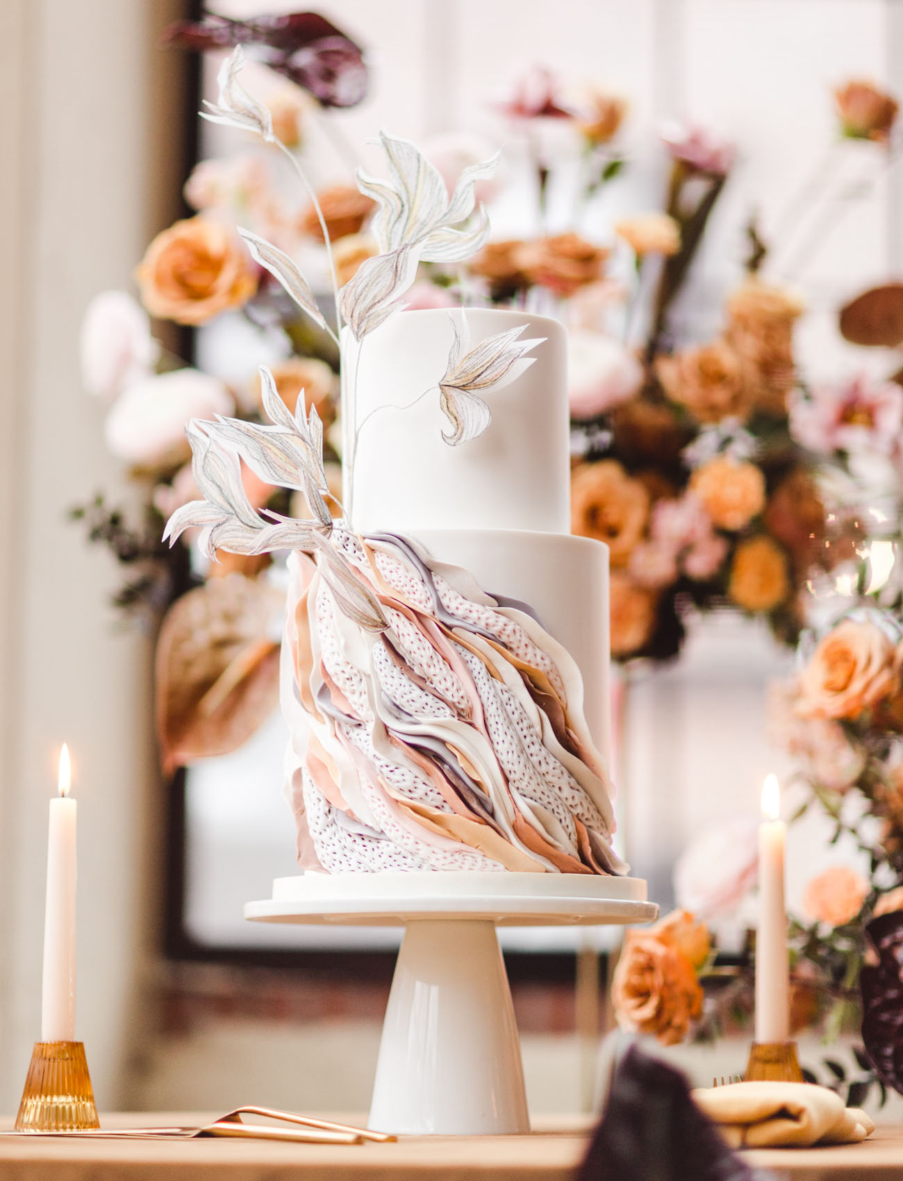 white modern wedding cake