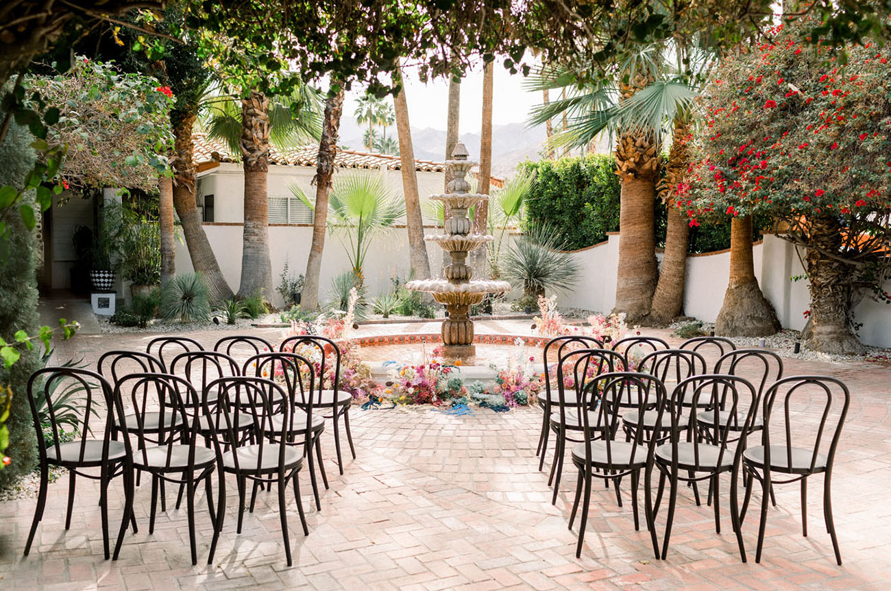 micro wedding ideas - Modern Palm Springs Wedding Inspiration