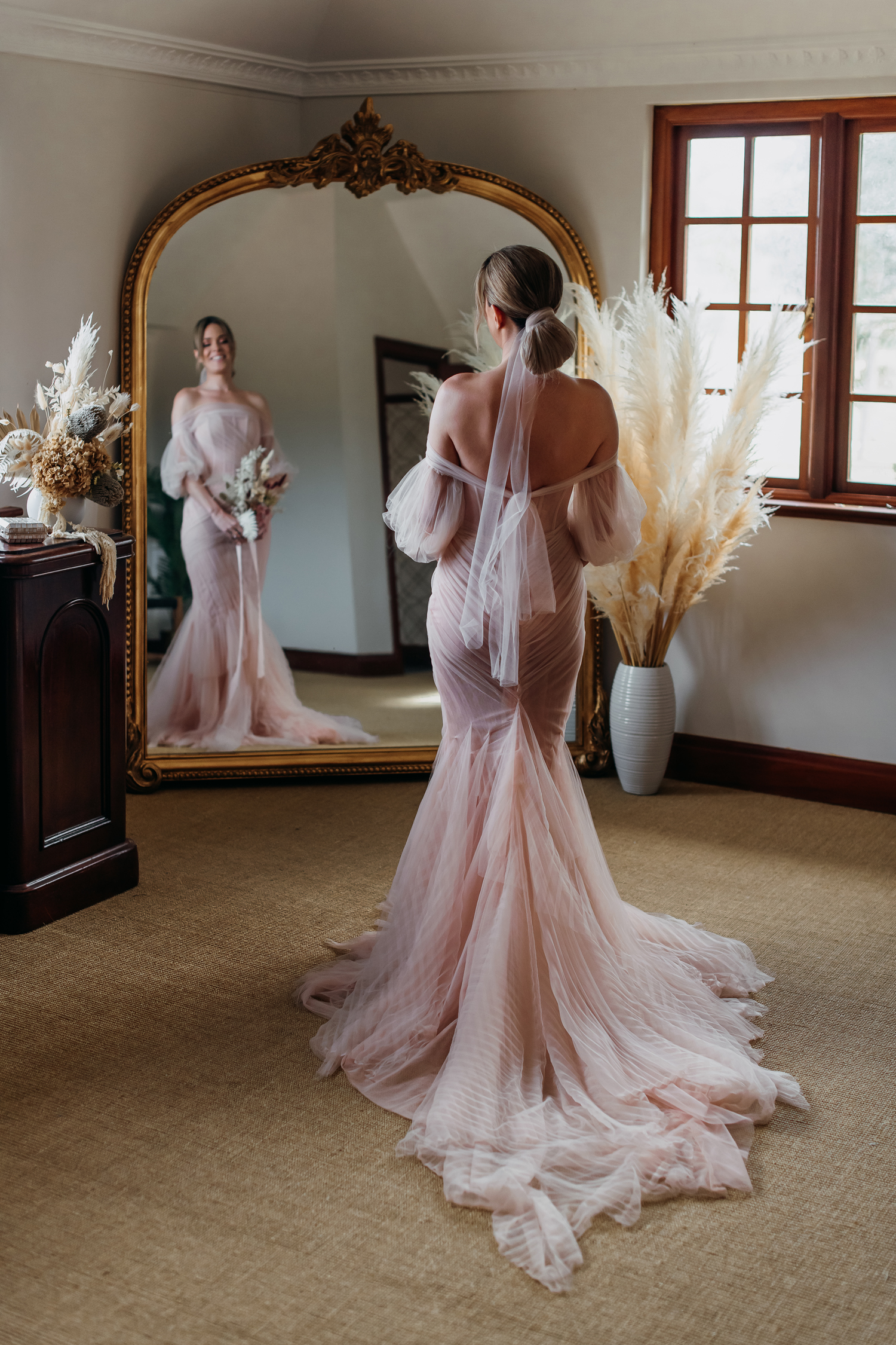 Pretty in Pink Gets A Whole New Boho Meaning in This Romantic Elopement Editorial