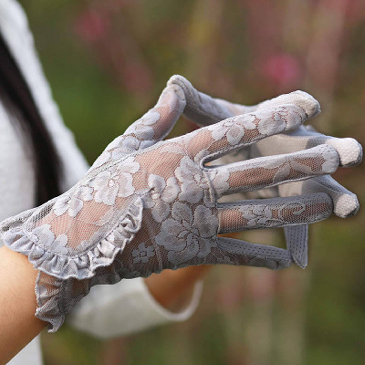 Short Lace Gloves inspired by Bridgerton
