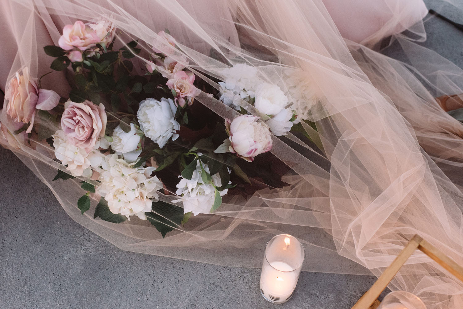 Abstract Santorini Wedding Inspiration