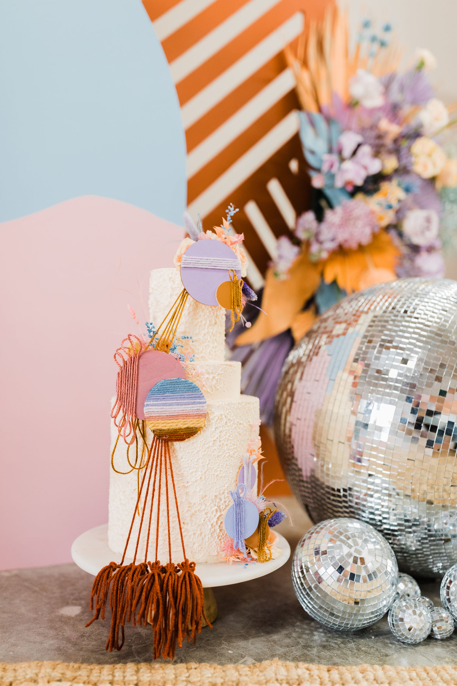pastel wedding cake
