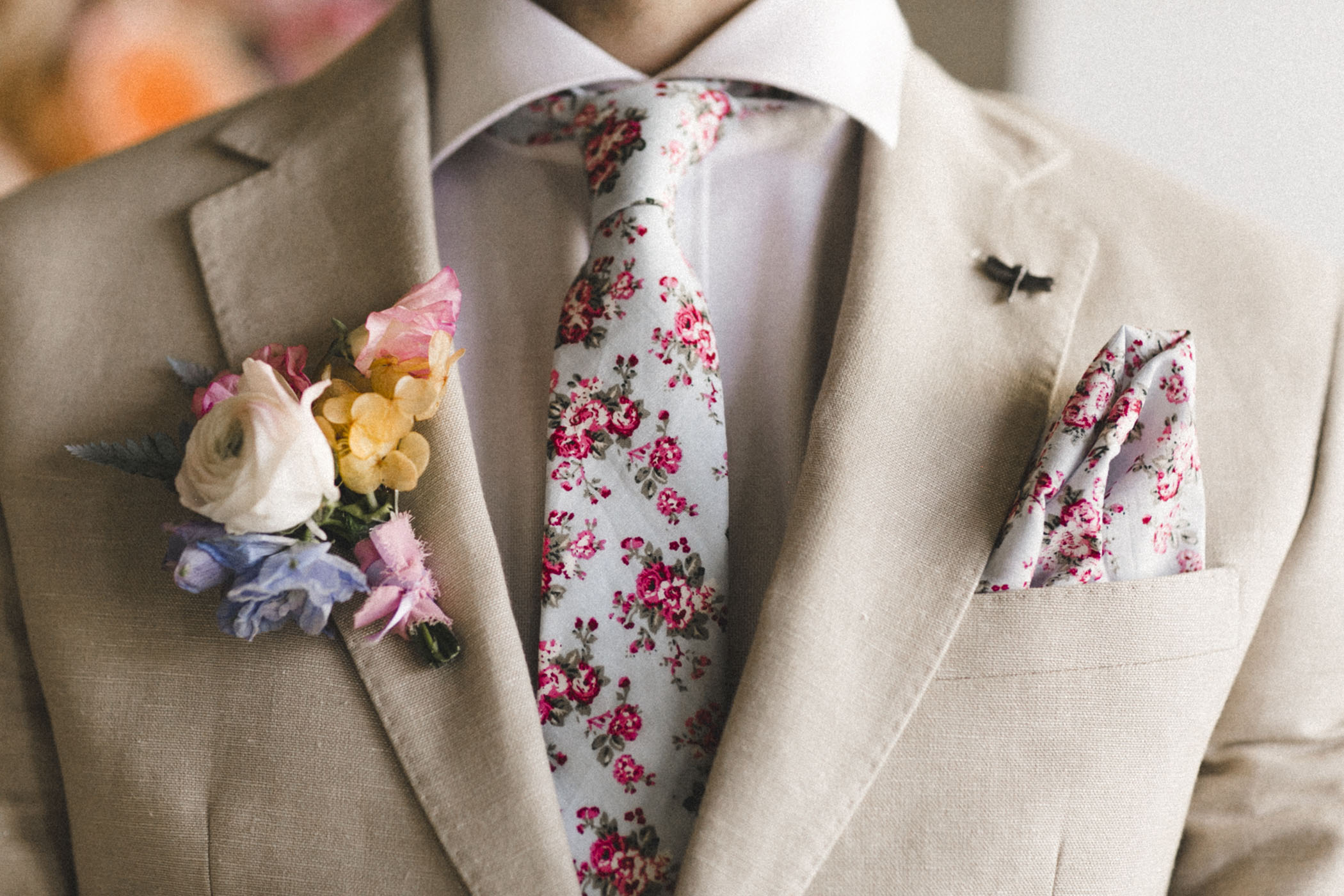 floral tie wedding attire