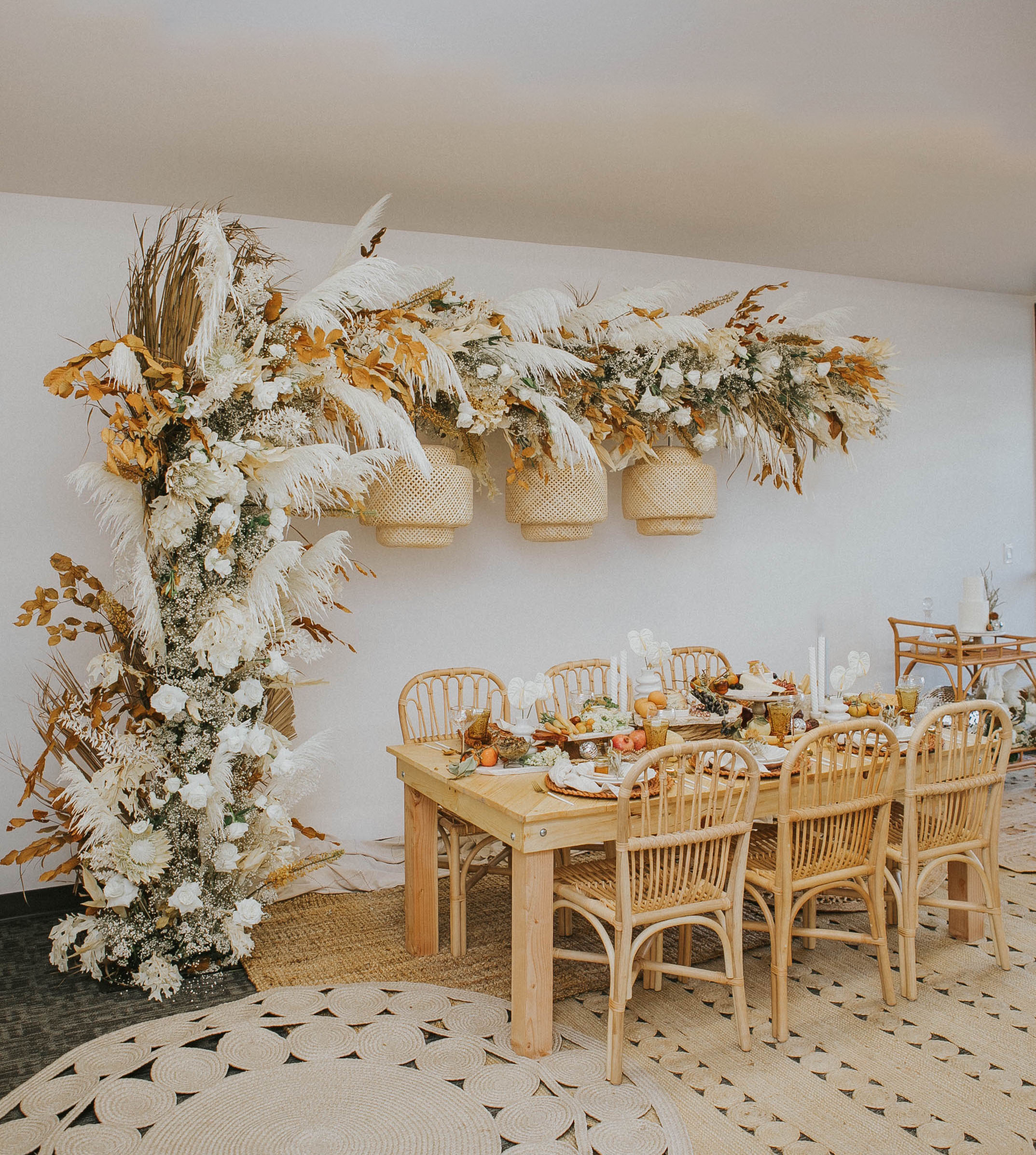hosting holiday dinner tablescape with dried flowers