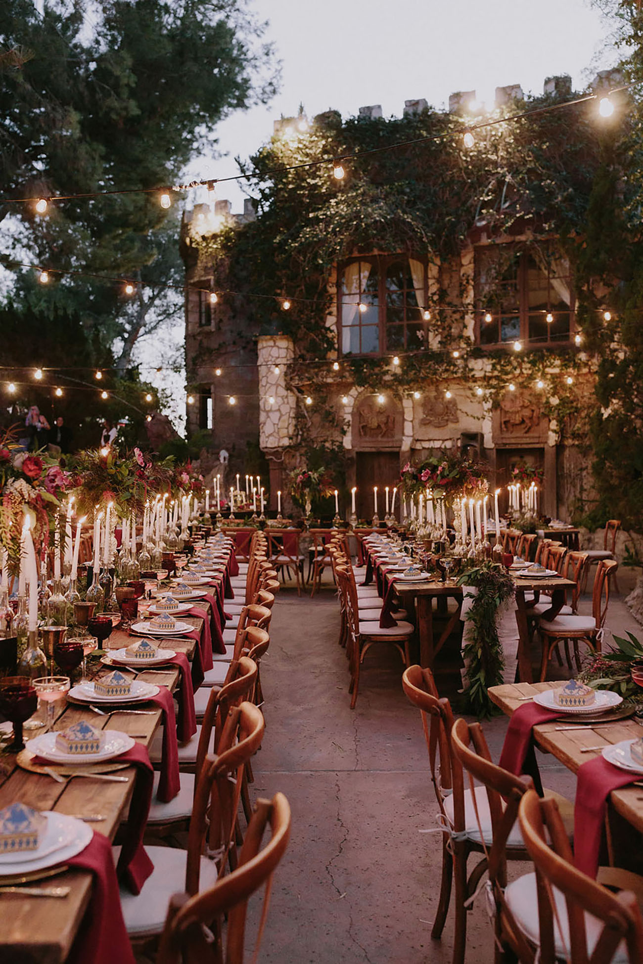 hollywood castle wedding venue reception tables
