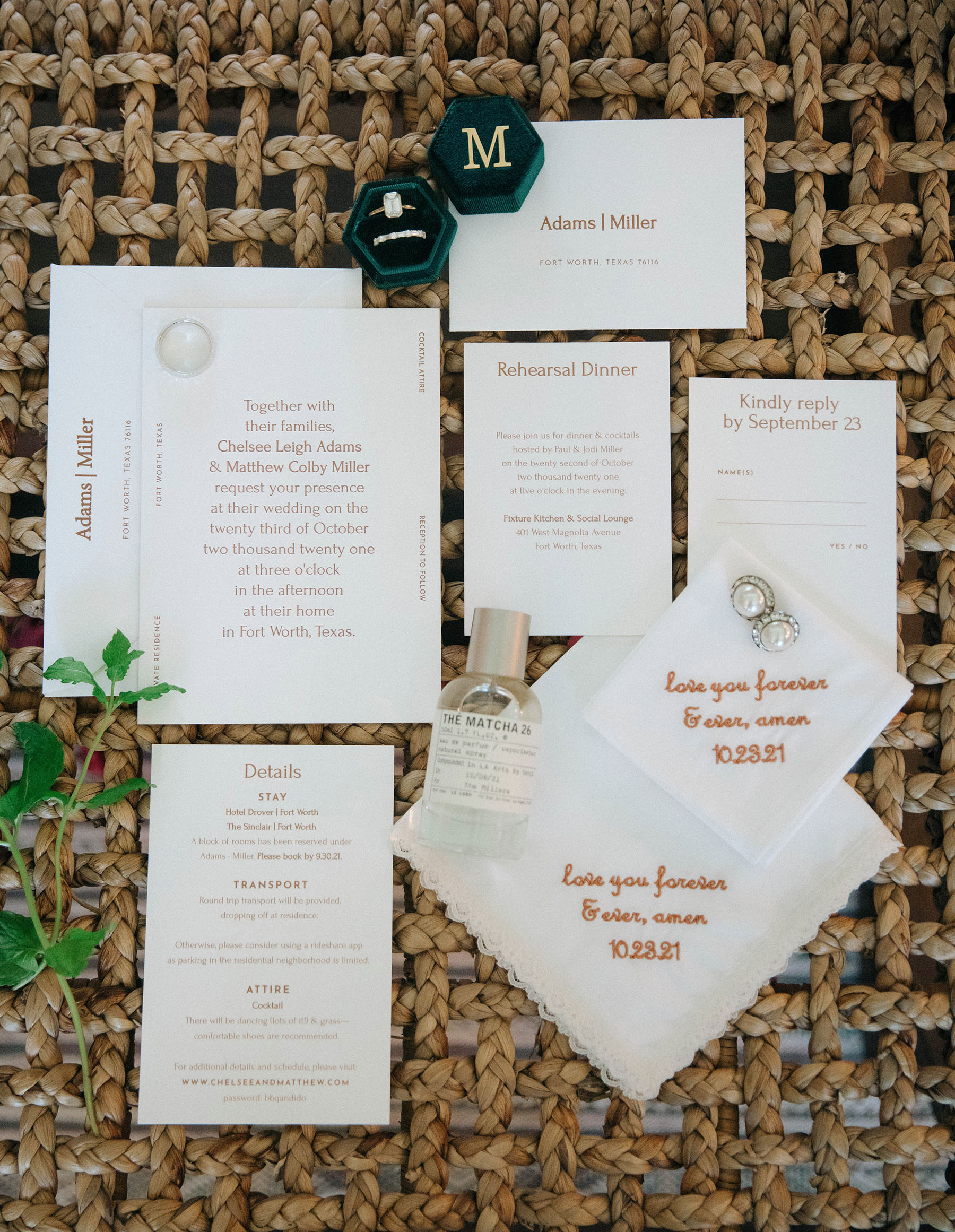 modern minimal wedding invitation