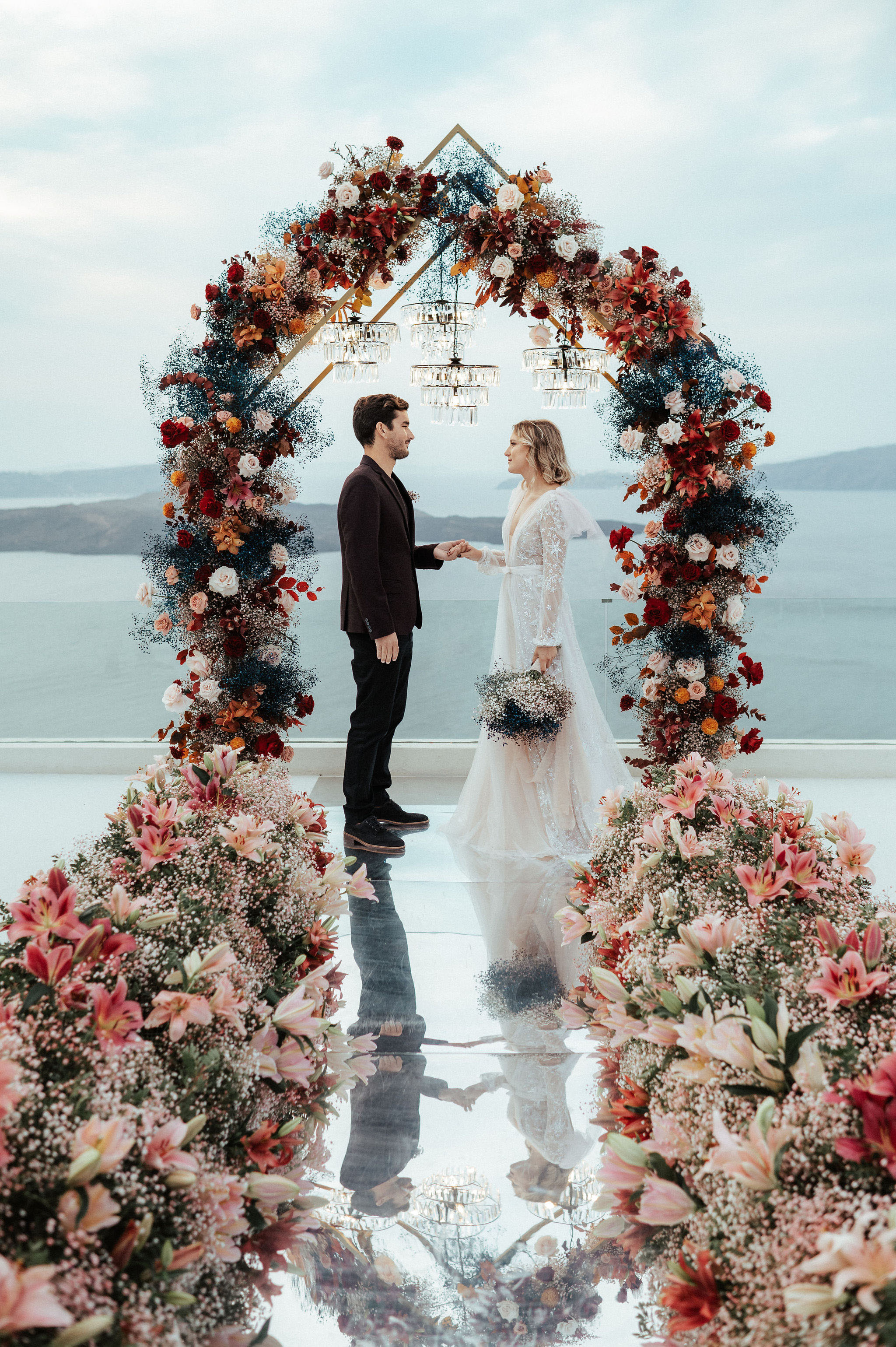 Colorful Santorini elopement inspiration