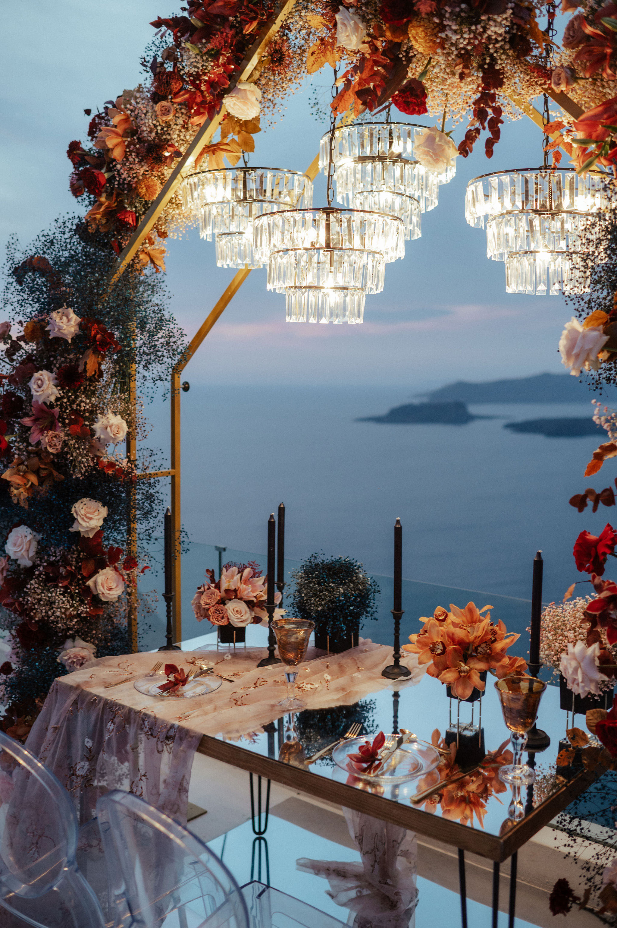 Modern Romantic Santorini Elopement Inspiration